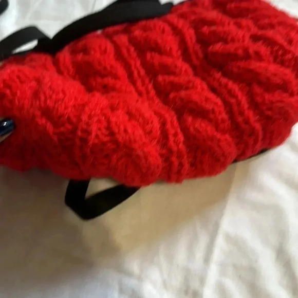 Muun Red cable knit handbag crossbody NWT - Picture 6 of 6